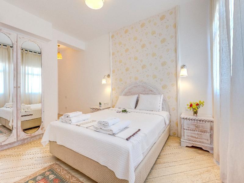 Ev Bharat Butique Hotel, Alaçatı Extérieur photo