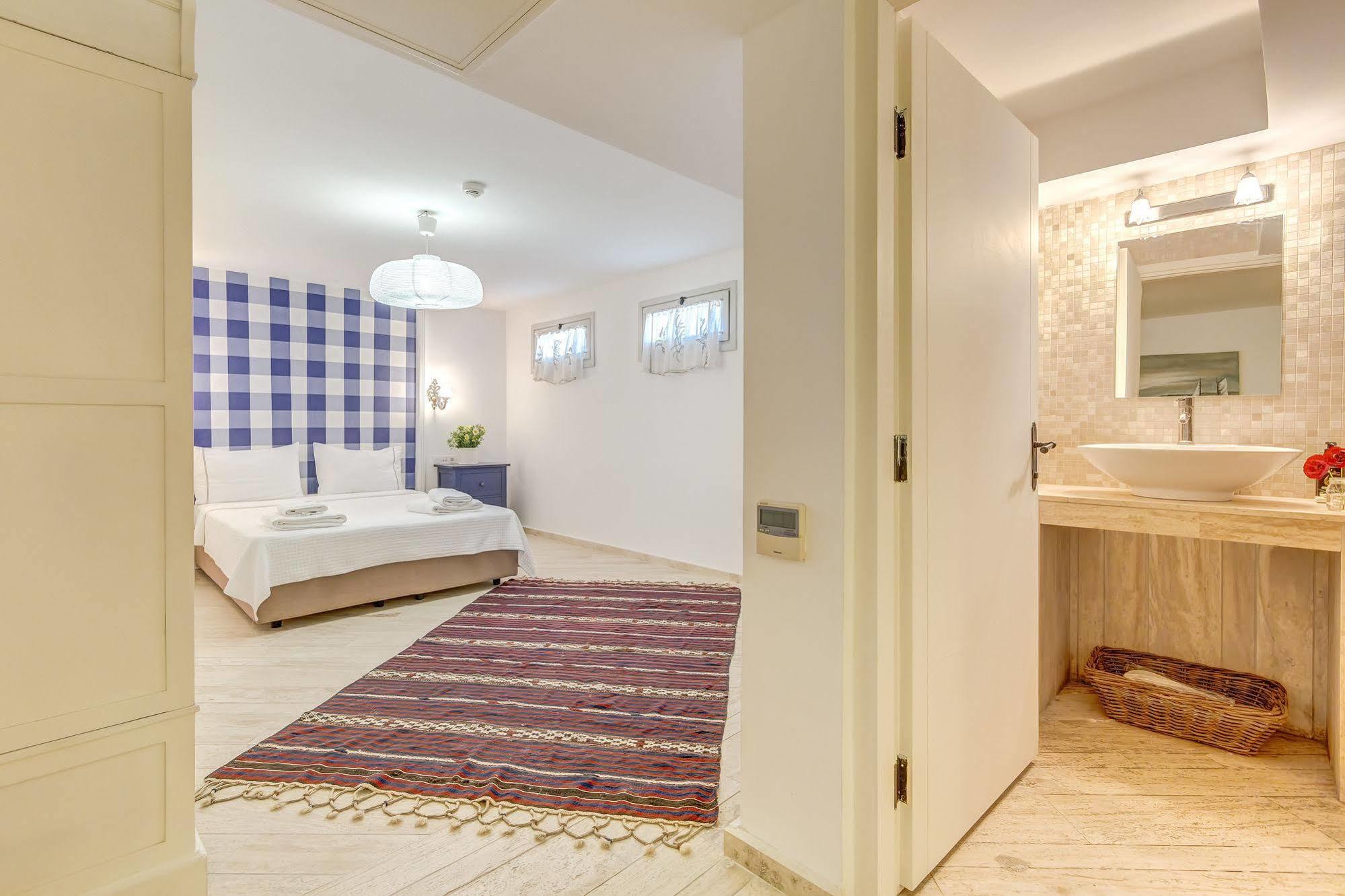 Ev Bharat Butique Hotel, Alaçatı Extérieur photo